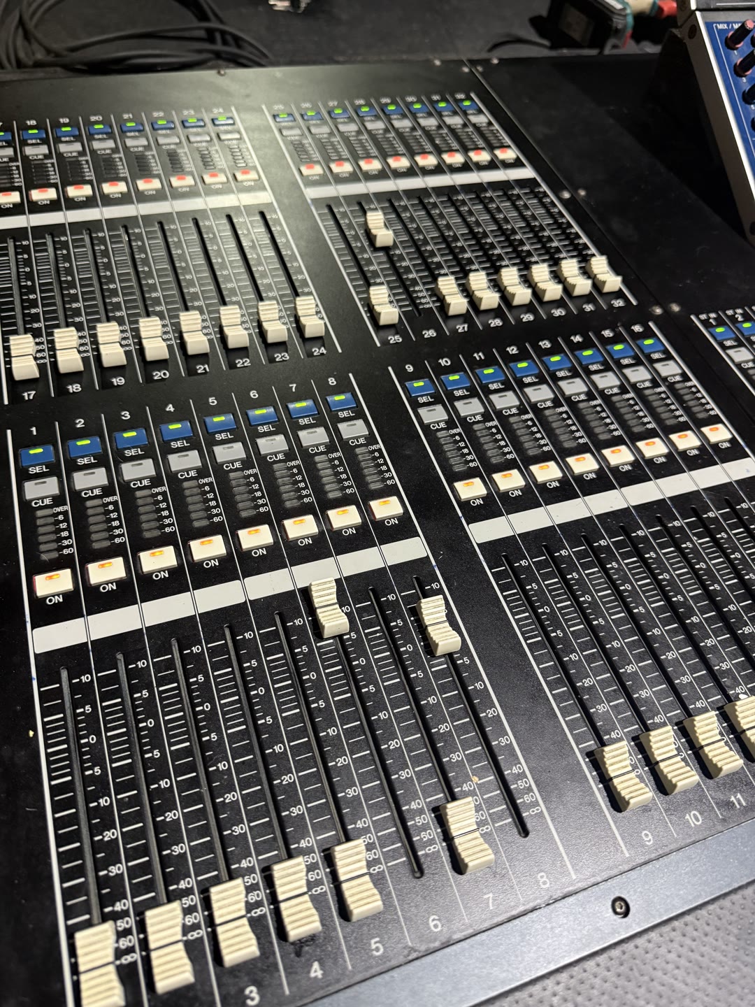 Consola de sonido profesional