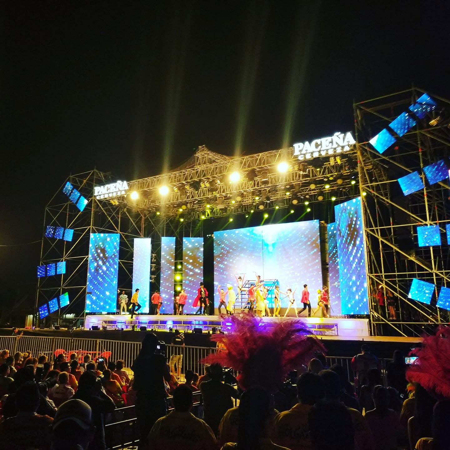 Pantallas LED en un escenario PSM